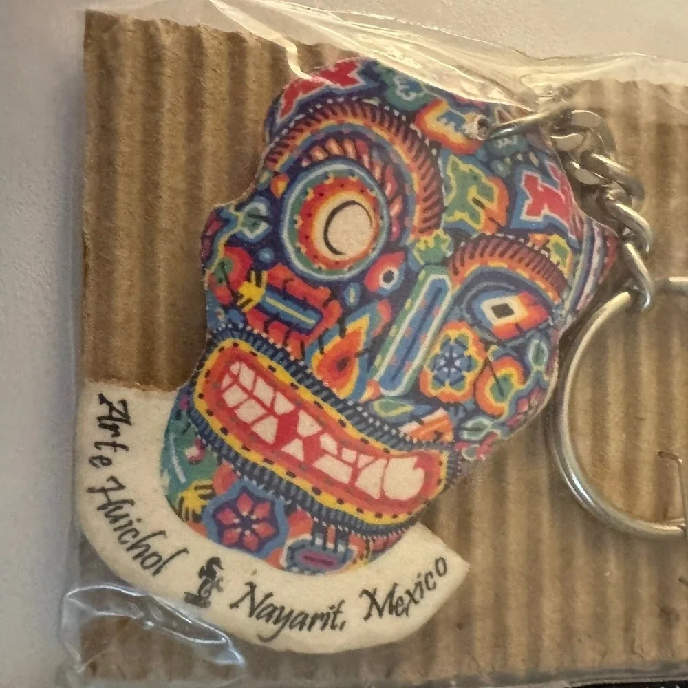 Arte Huichol Sugar Skull Keychain Colorful Mexico‎ Folk Art Keyring